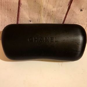 CHANEL Black Leather Embossed Silver Metal "CC"s Hard Clam Shell Sunglasses Case